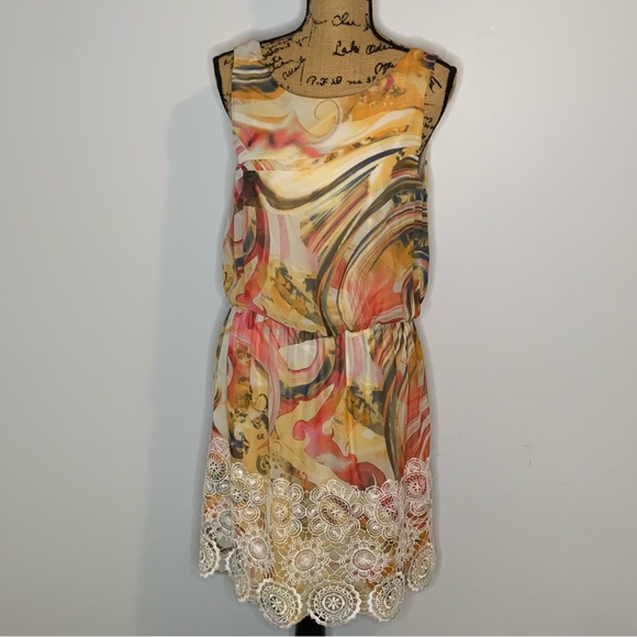 Luxology Dresses & Skirts - Luxology Swirl-Print Lined Lace Overlay Low Back Sleeveless Dress